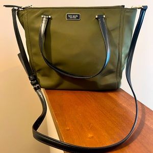 Kate Spade Army Green Crossbody Handbag
With Shoulder Strap